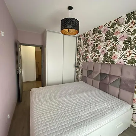 1 Maja Apartment